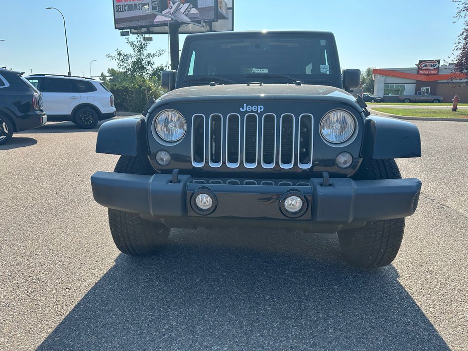 2017 Jeep Wrangler Unlimited Sahara-1