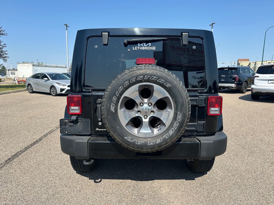 2017 Jeep Wrangler Unlimited Sahara-4