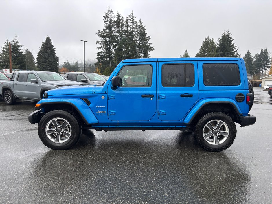 2023 Jeep Wrangler Sahara-3