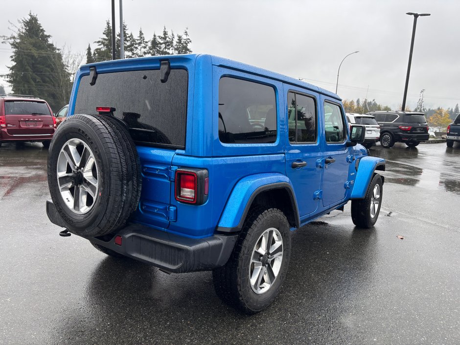 2023 Jeep Wrangler Sahara-12