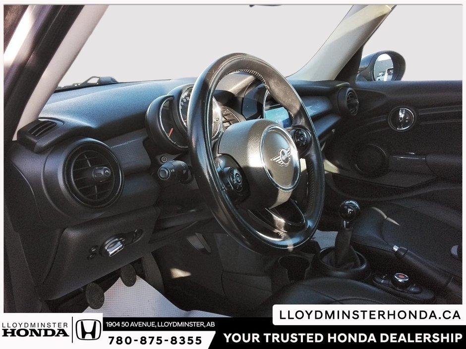 2019 MINI Cooper Base-16