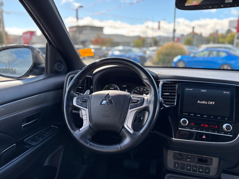 2021 Mitsubishi OUTLANDER PHEV SEL-12