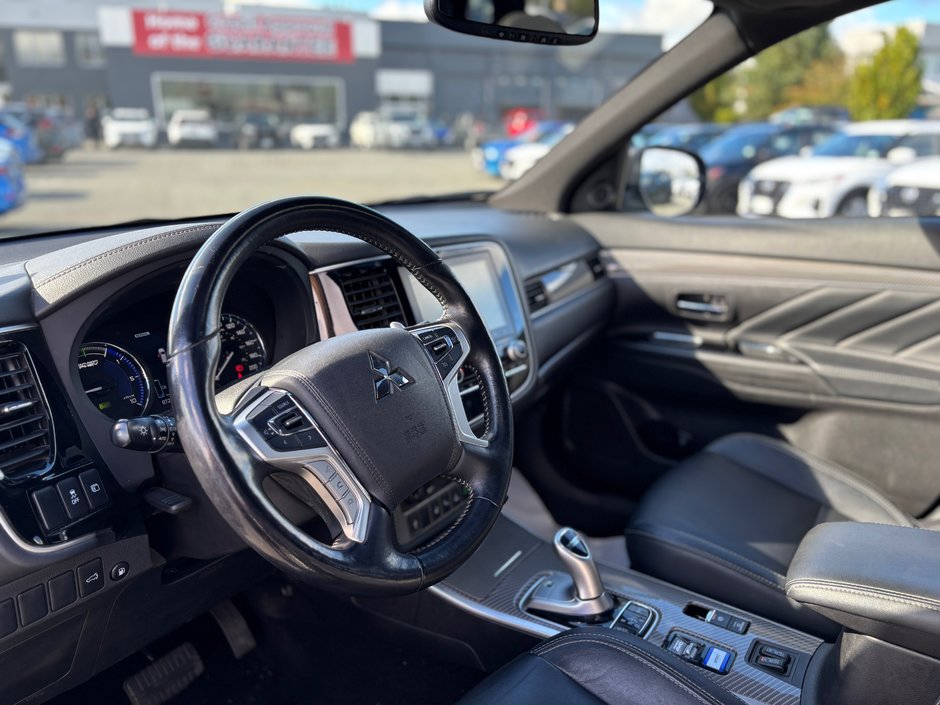 2021 Mitsubishi OUTLANDER PHEV SEL-10