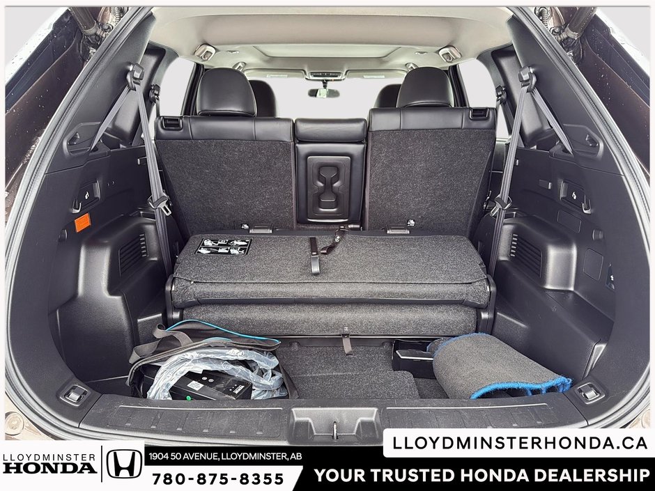 2023 Mitsubishi Outlander PHEV LE-8