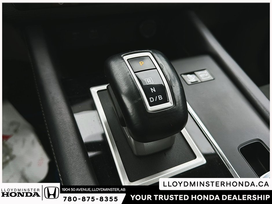 2023 Mitsubishi Outlander PHEV LE-20