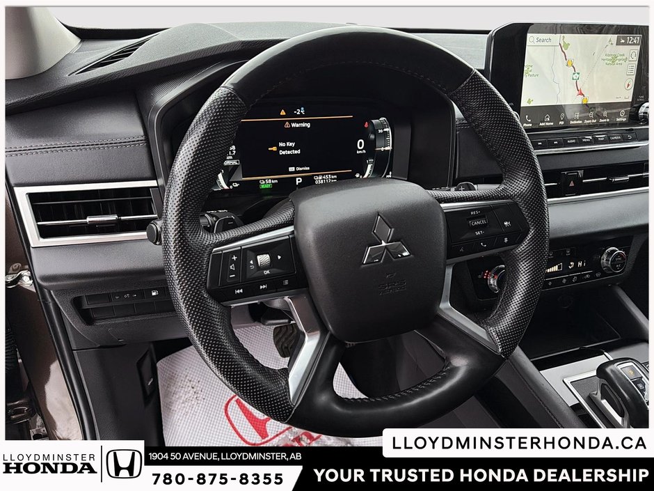 2023 Mitsubishi Outlander PHEV LE-16