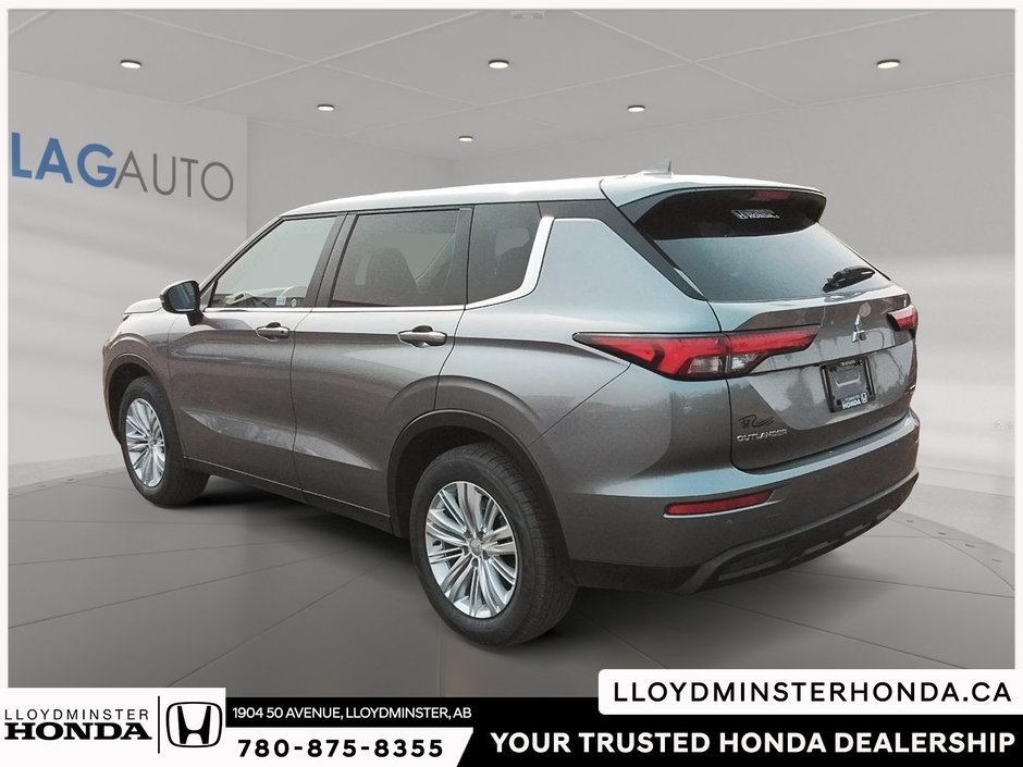 2024 Mitsubishi Outlander ES-3