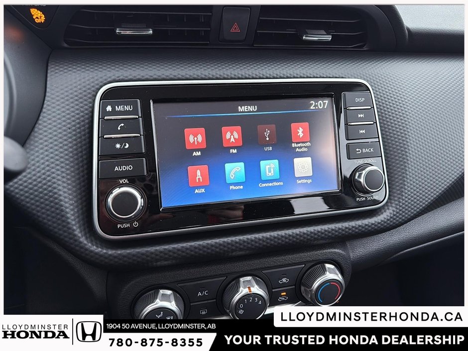 2024 Nissan Kicks S-20