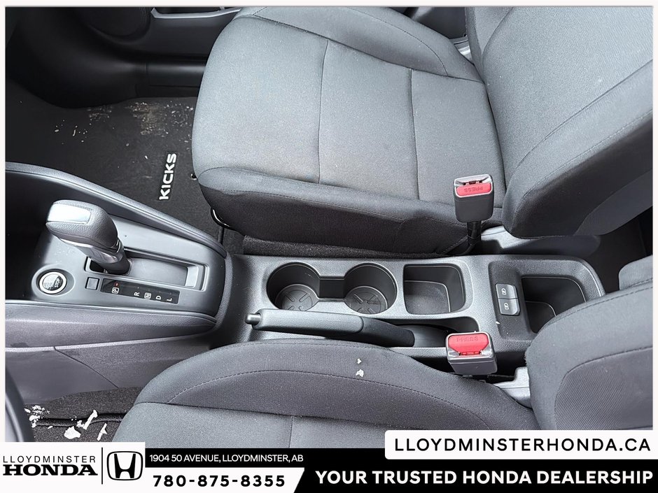 2024 Nissan Kicks S-10