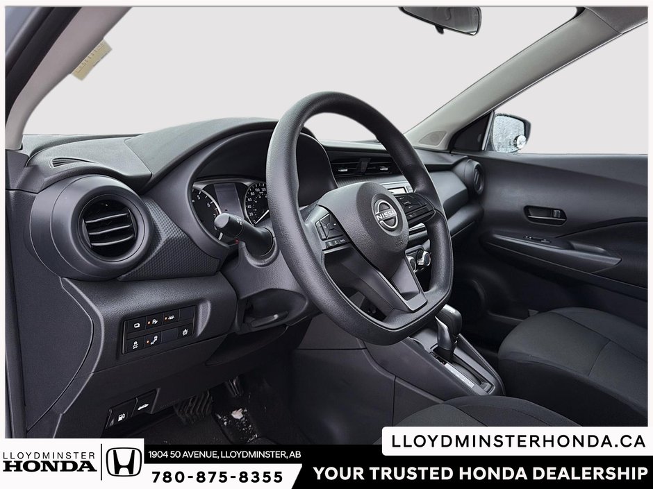 2024 Nissan Kicks S-13