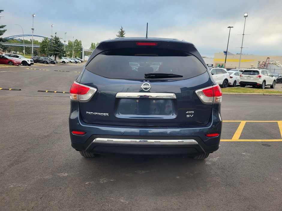 2016 Nissan Pathfinder SV-2