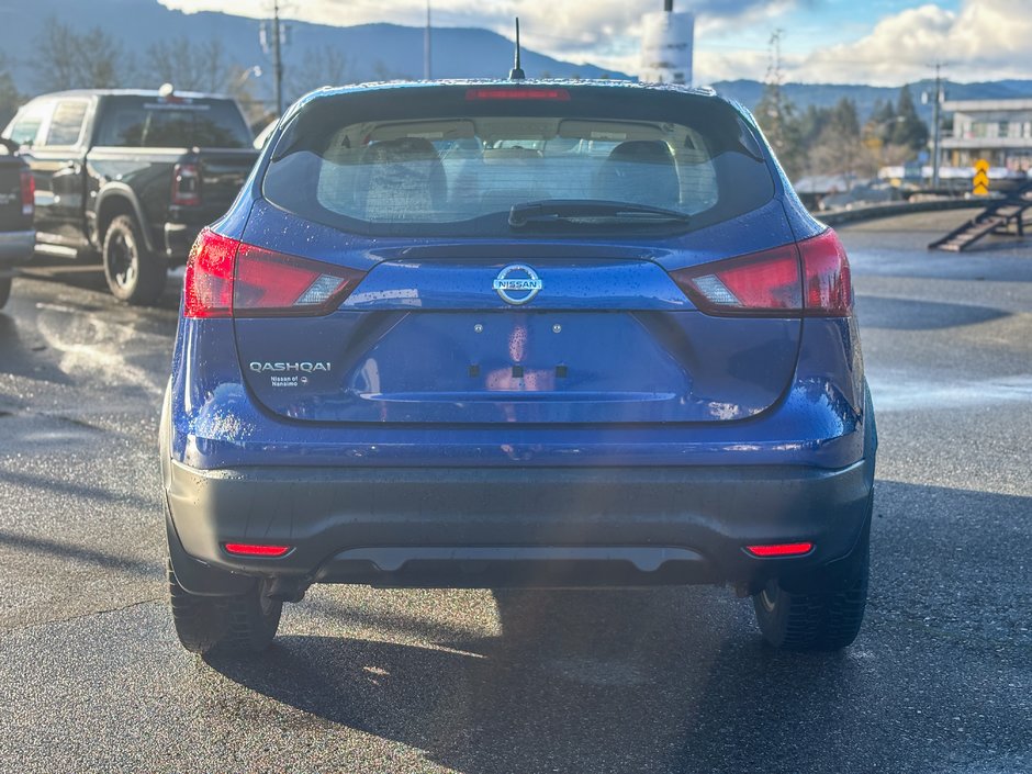 2018 Nissan Qashqai S-5