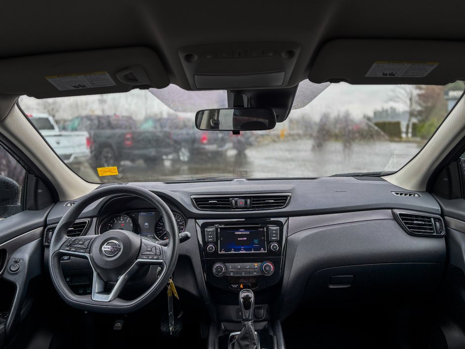 2023 Nissan Qashqai S-8