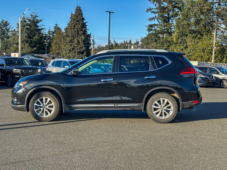 2017 Nissan Rogue SV-16