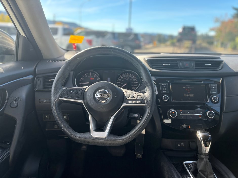 2019 Nissan Rogue S-8