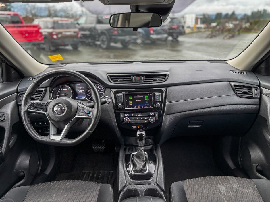 2019 Nissan Rogue SV-11