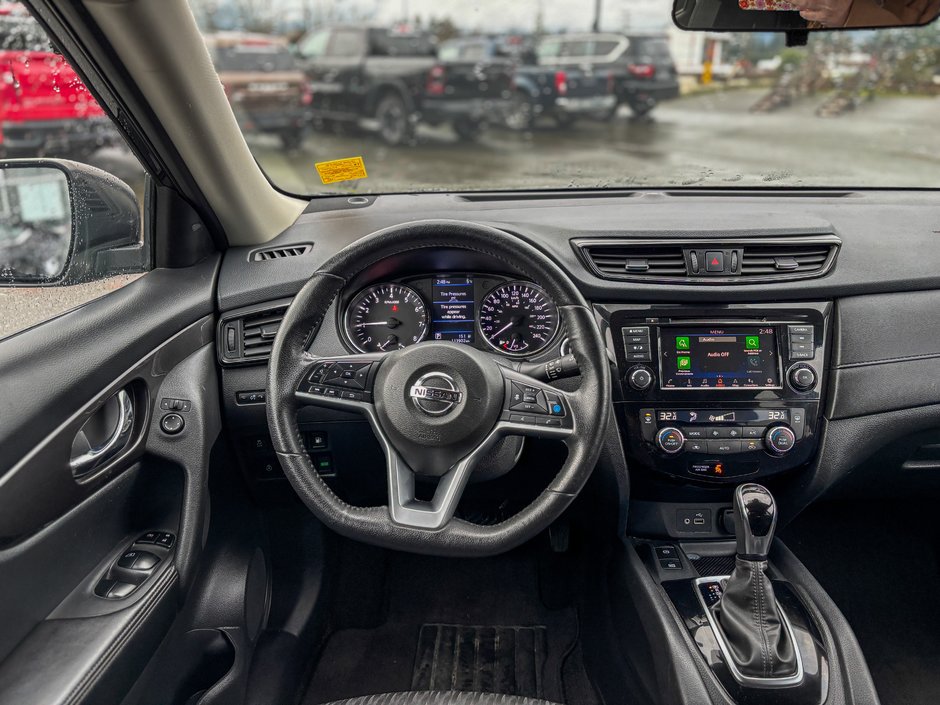 2019 Nissan Rogue SV-10