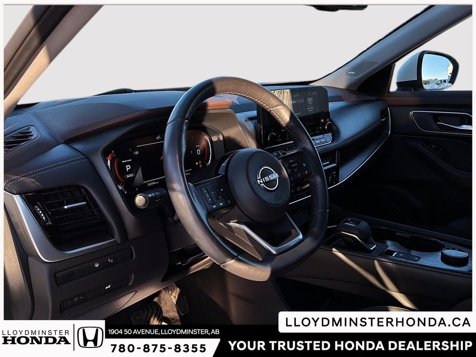 2022 Nissan Rogue Platinum-14