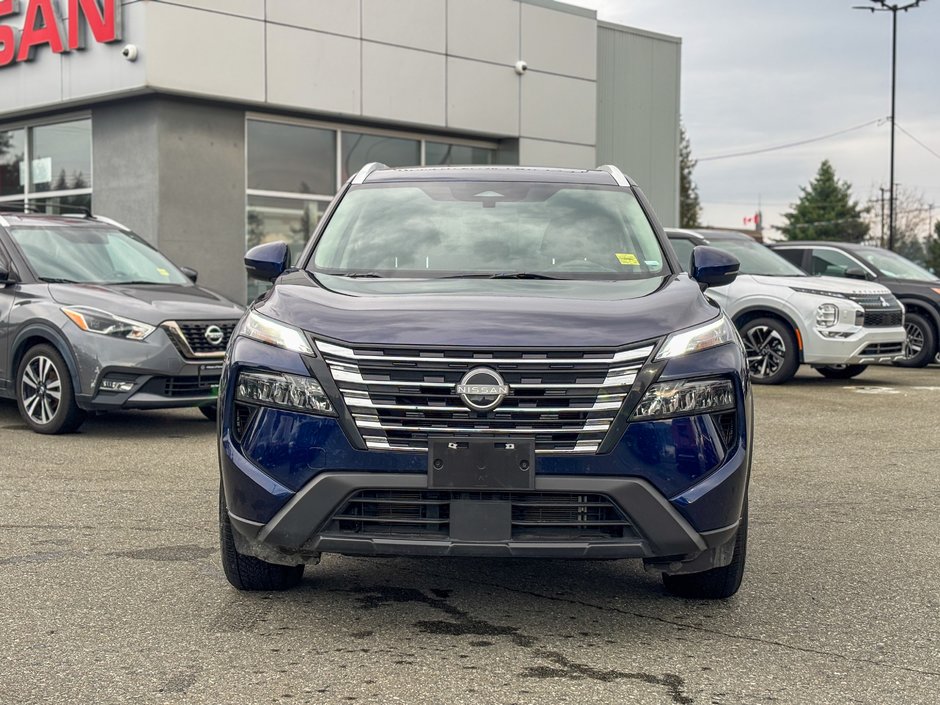 2024 Nissan Rogue SV Moonroof-1