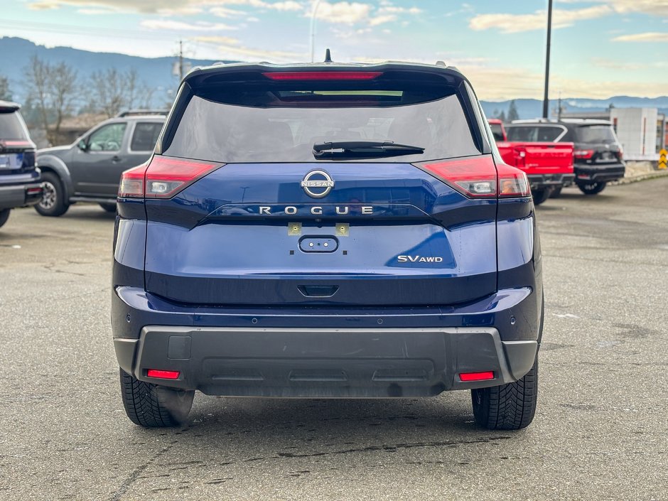 2024 Nissan Rogue SV Moonroof-5