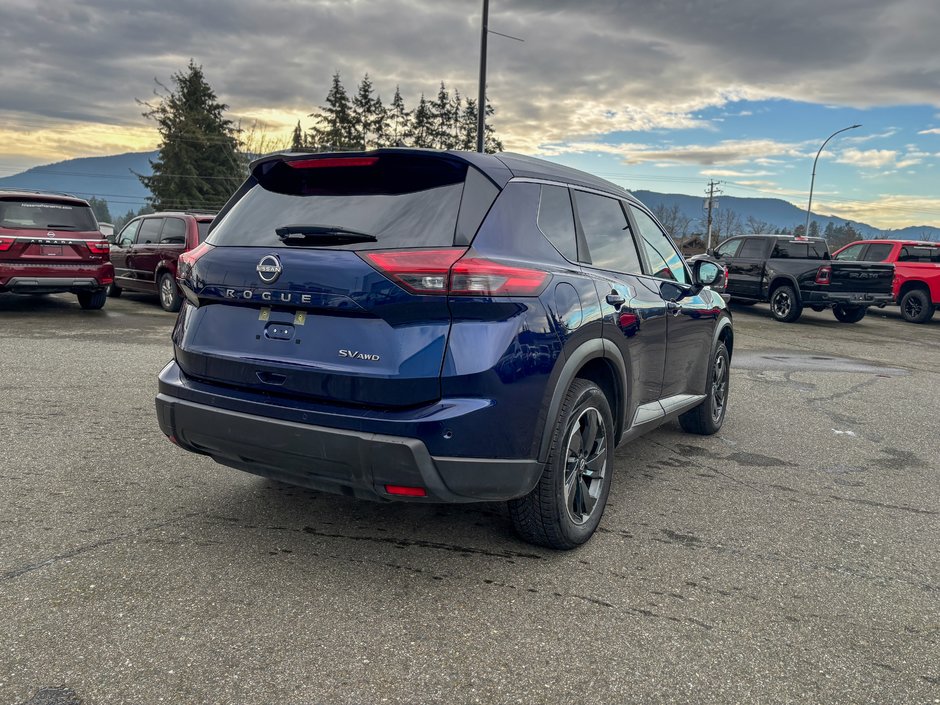 2024 Nissan Rogue SV Moonroof-6