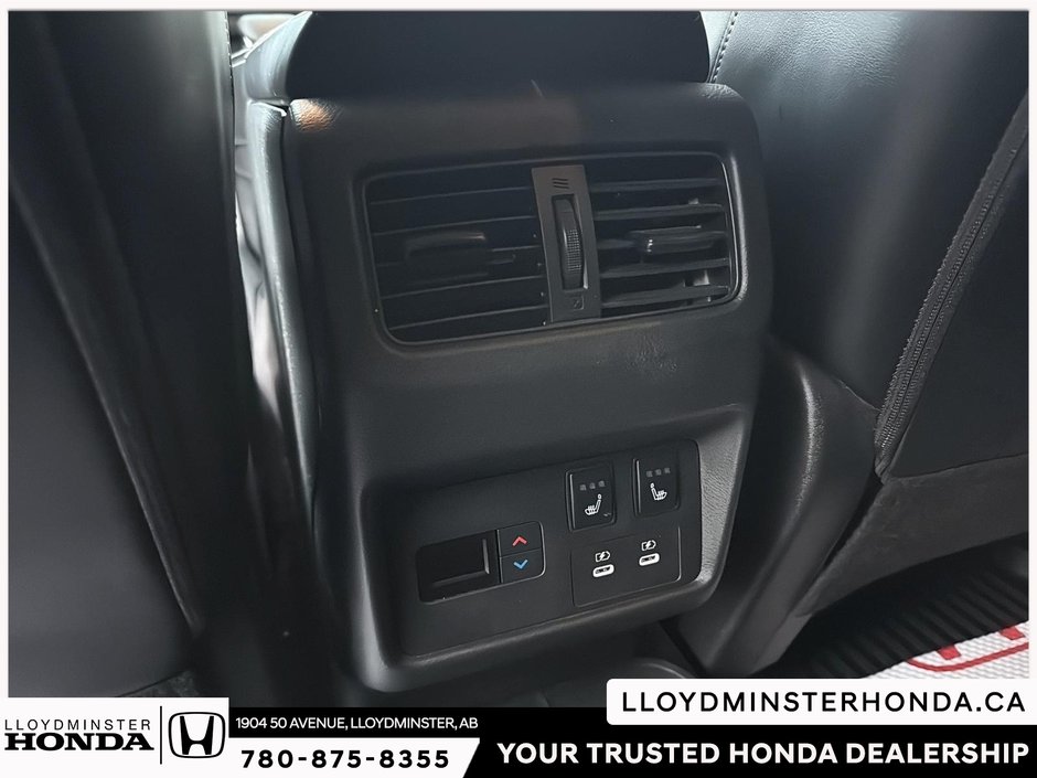 2025 Nissan Rogue Platinum-10