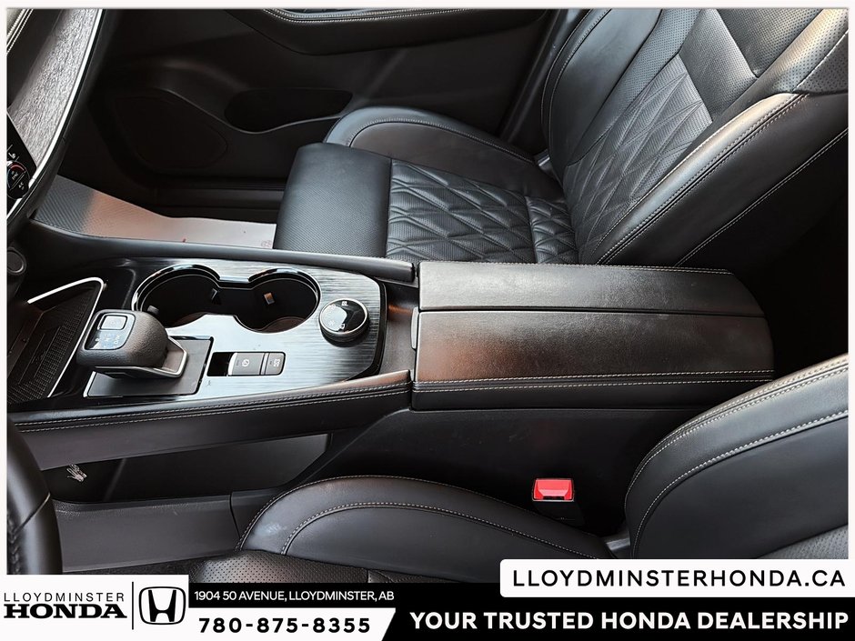 2025 Nissan Rogue Platinum-12