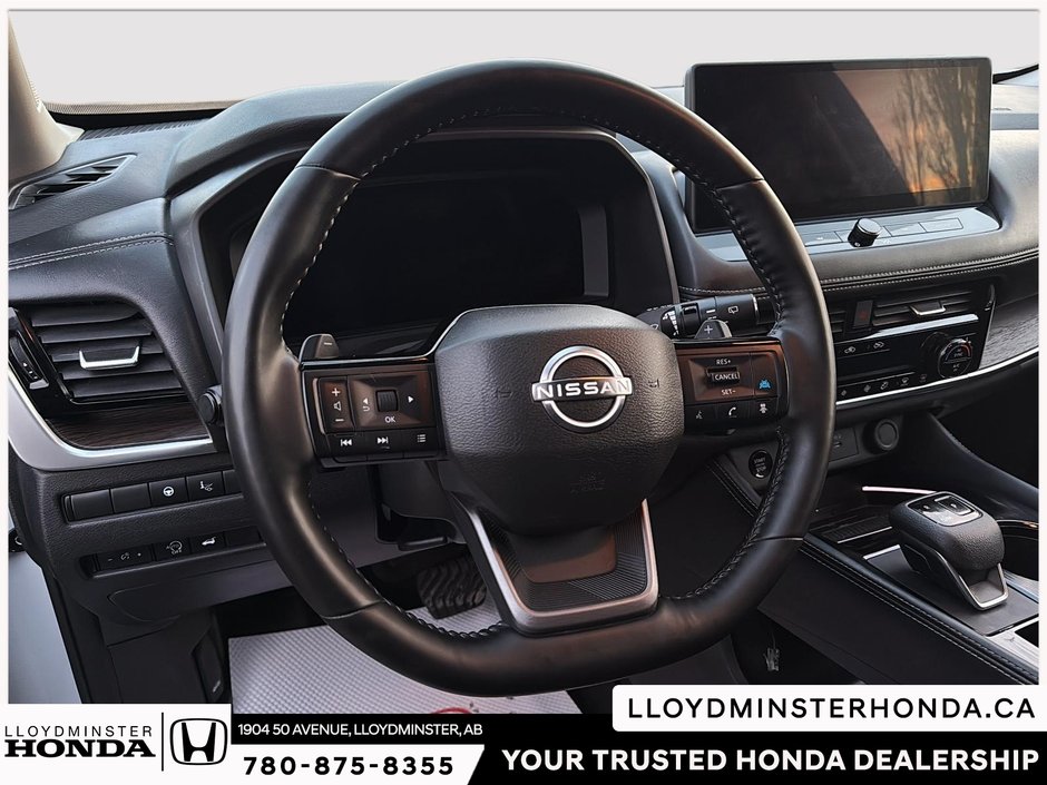 2025 Nissan Rogue Platinum-16