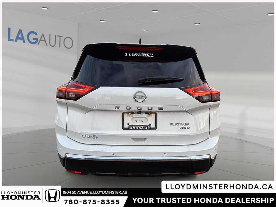 2025 Nissan Rogue Platinum-2