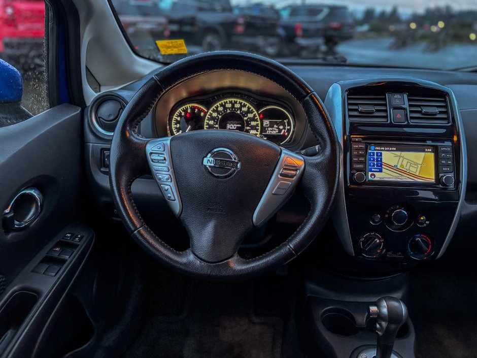 2016 Nissan Versa Note SL-10