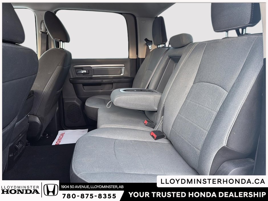 2023 Ram 1500 Classic SLT-10