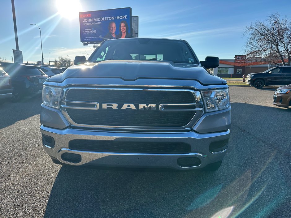 2019 Ram 1500 Tradesman-1