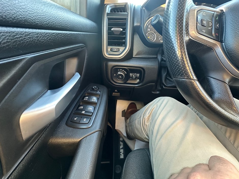 2019 Ram 1500 Tradesman-15