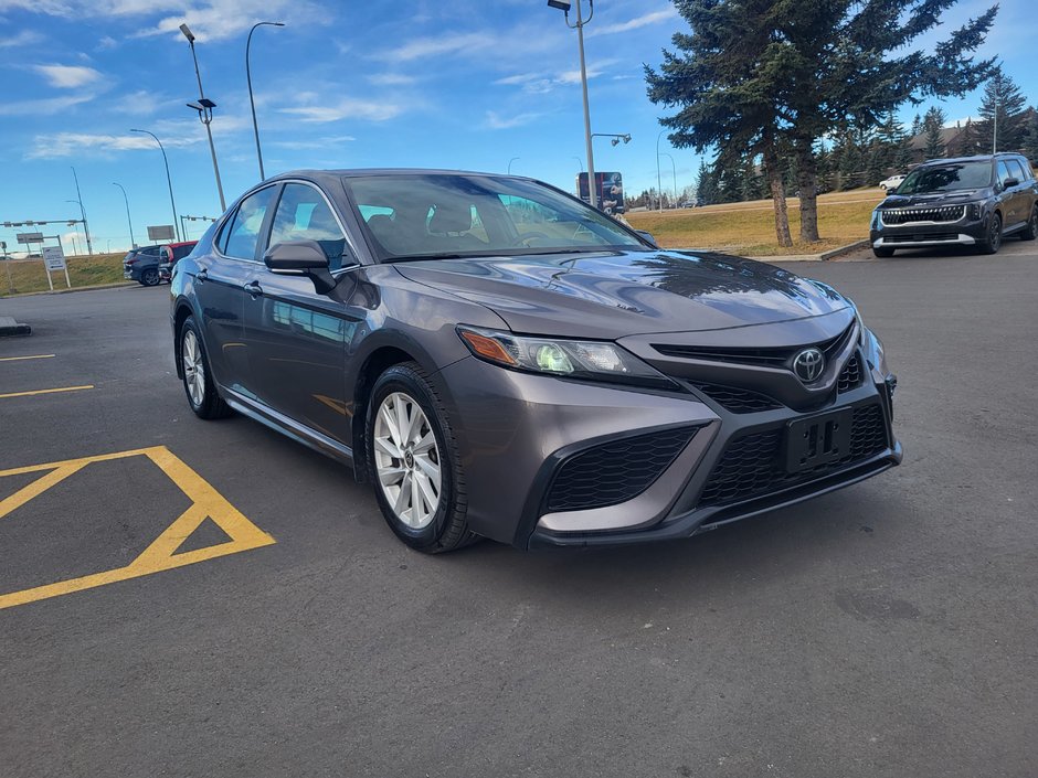 2022 Toyota Camry SE-4