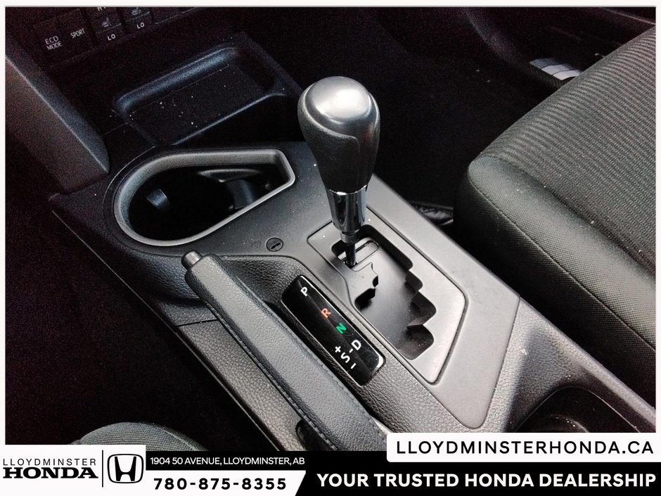 2018 Toyota RAV4 LE-17