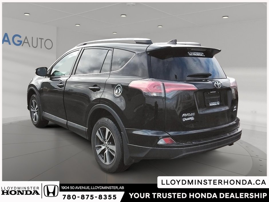 2018 Toyota RAV4 LE-3