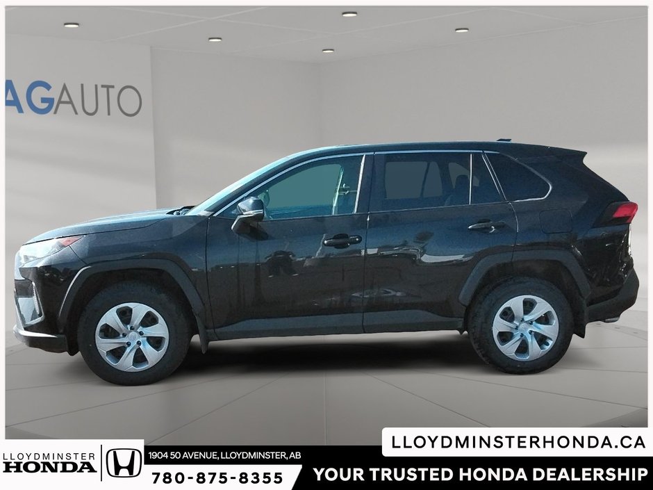 2023 Toyota RAV4 LE-4