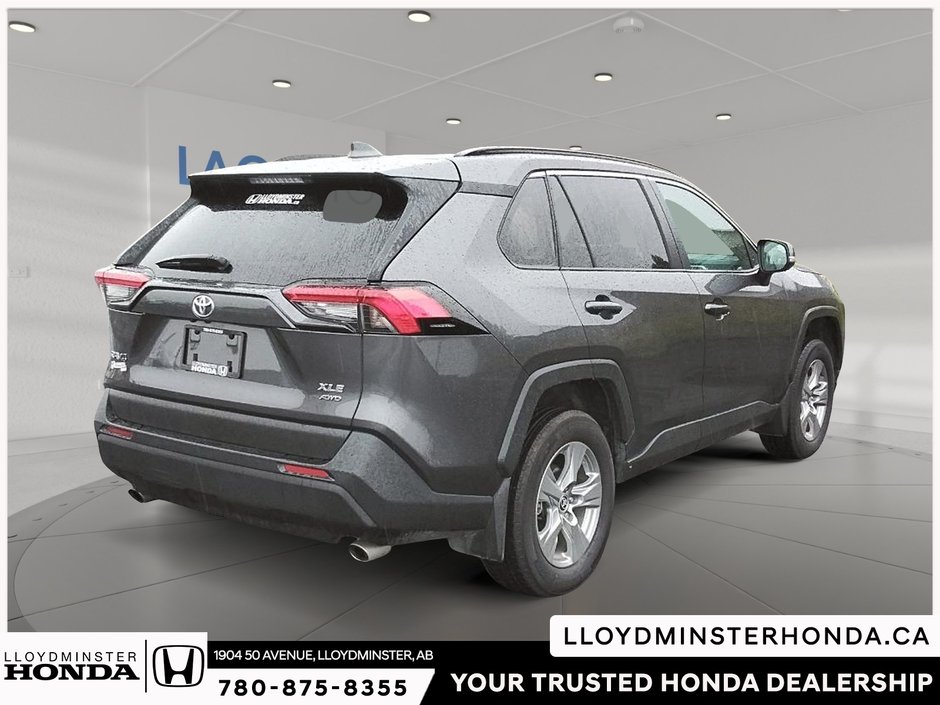 2024 Toyota RAV4 XLE-5