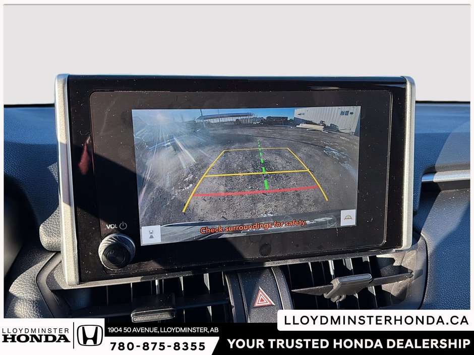 2025 Toyota RAV4 LE-21