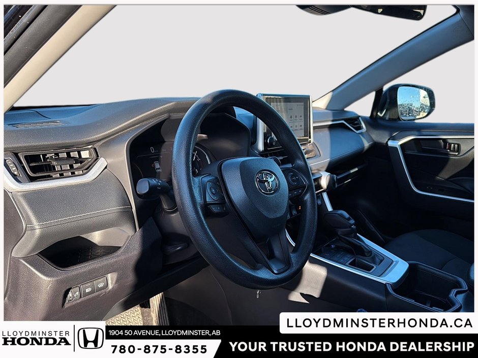 2025 Toyota RAV4 LE-14