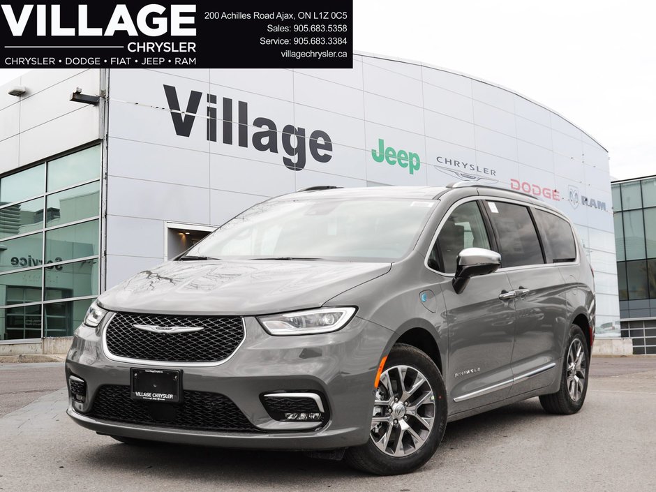 2023 Chrysler Pacifica Hybrid Pinnacle in Ajax, Ontario at Lakeridge Auto Gallery - w940px