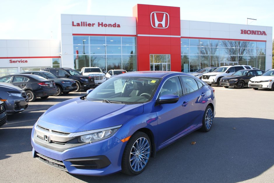 2016  Civic LX in Gatineau, Quebec