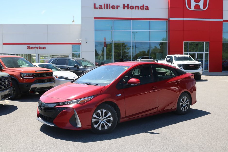 2022 Toyota Prius Prime in Montréal, Quebec