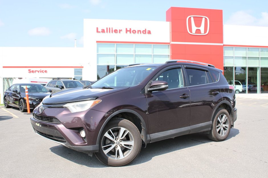 Toyota RAV4 XLE | AWD | 2016 à Gatineau, Québec