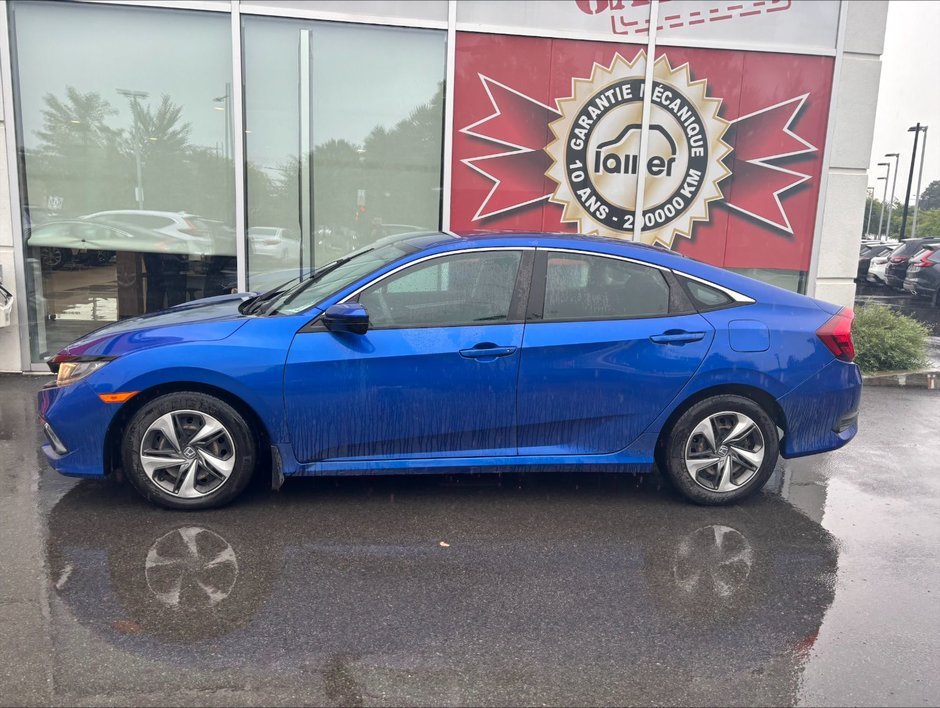 2019  Civic LX in Montréal, Quebec