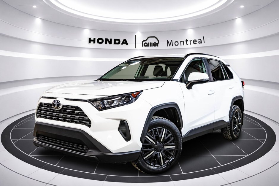 2020 Toyota RAV4 LE in Montréal, Quebec