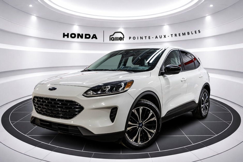 2021 Ford Escape SE Hybrid in Montréal, Quebec