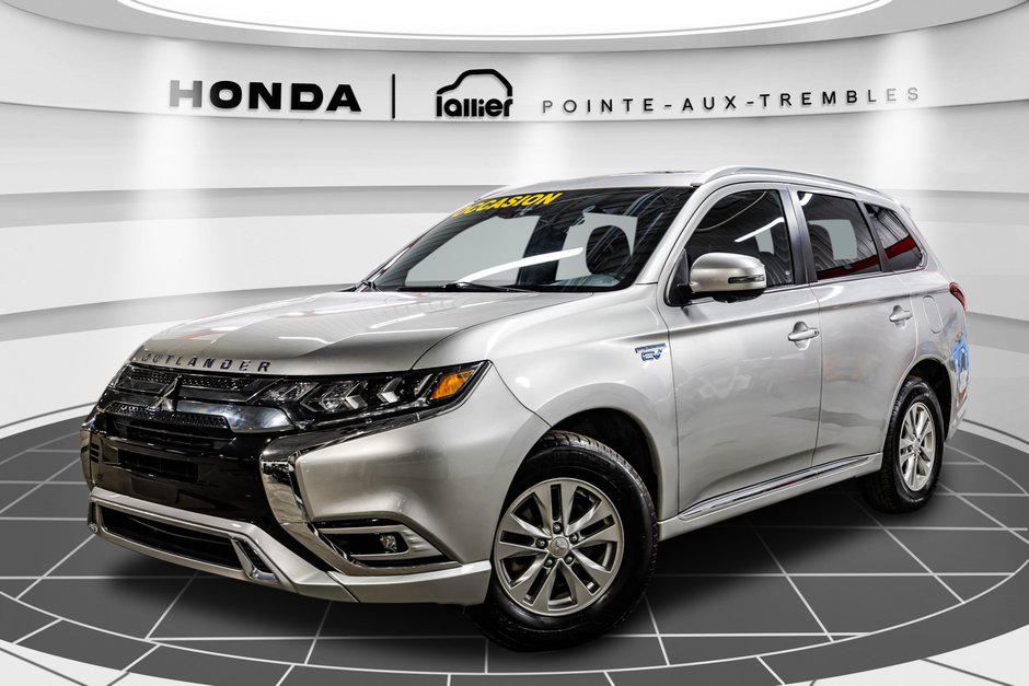 2020 Mitsubishi OUTLANDER PHEV SEL HYBRIDE BRANCHABLE ECONOMIE ET DISTANCE in Montreal, Quebec