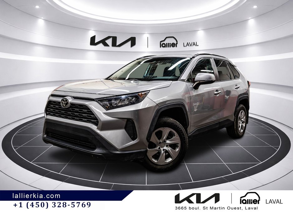 Toyota RAV4 LE 2021 à Montréal, Québec