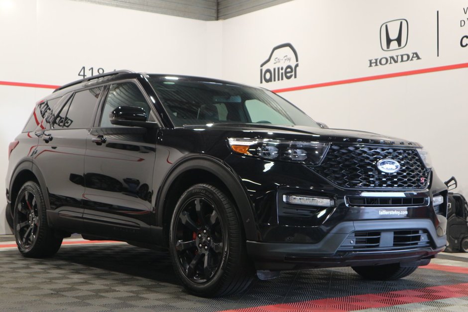 2023 Ford Explorer ST*TOIT PANORAMIQUE* in Quebec, Quebec